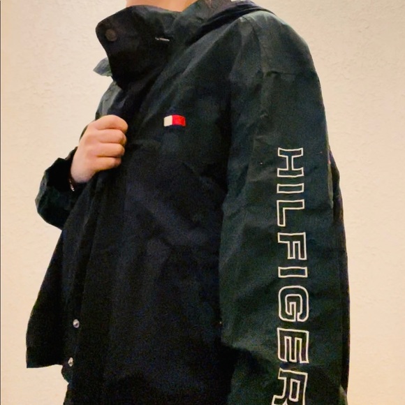 Tommy Hilfiger Other - Tommy Hilfiger Windbreaker